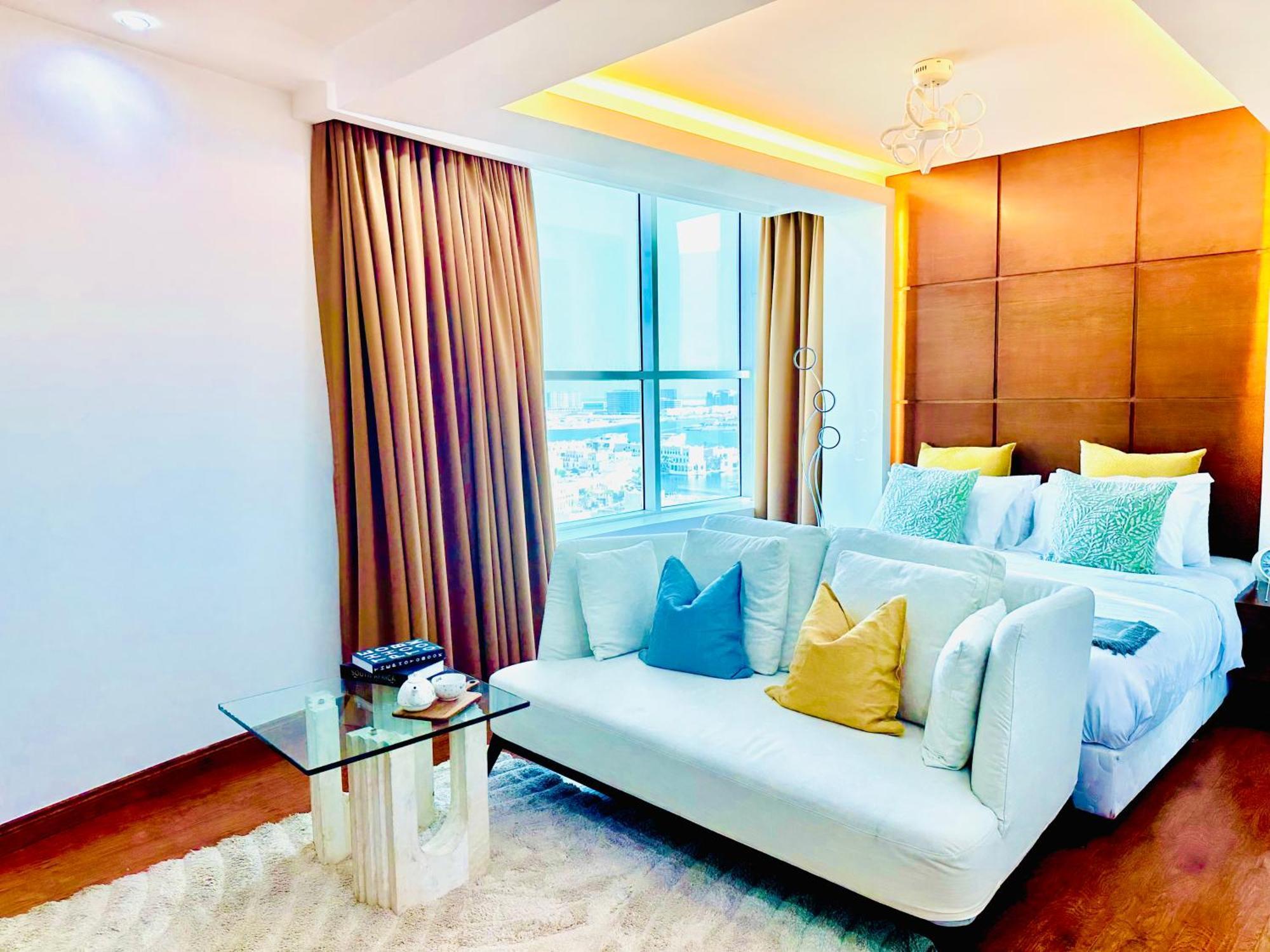 Saxophone Suites Al-Al-Muharraq Eksteriør billede
