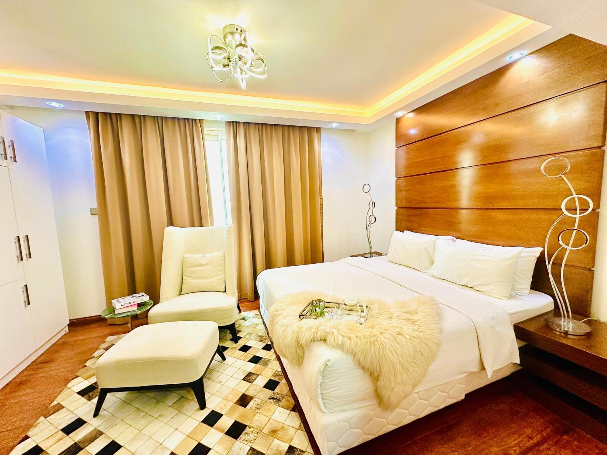 Saxophone Suites Al-Al-Muharraq Eksteriør billede