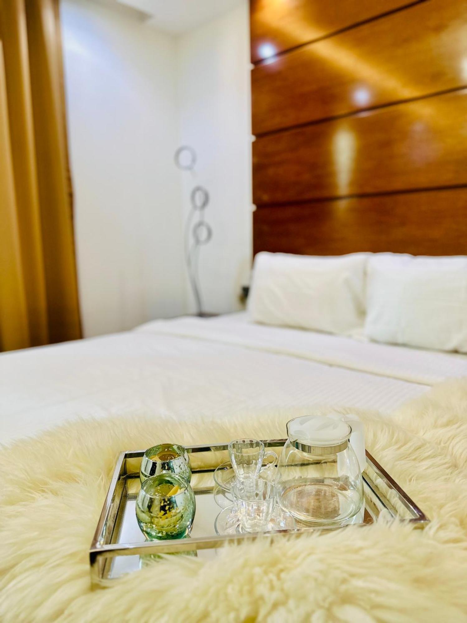 Saxophone Suites Al-Al-Muharraq Eksteriør billede