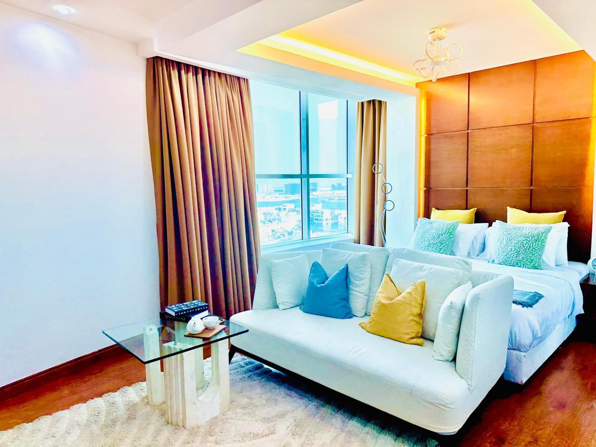 Saxophone Suites Al-Al-Muharraq Eksteriør billede
