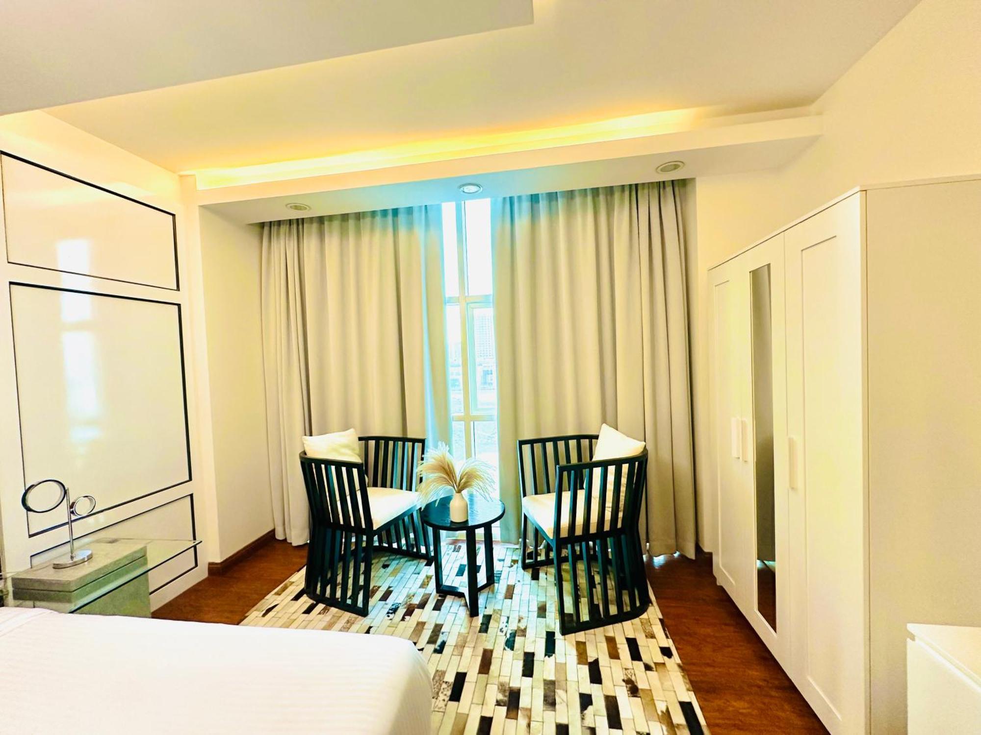 Saxophone Suites Al-Al-Muharraq Eksteriør billede
